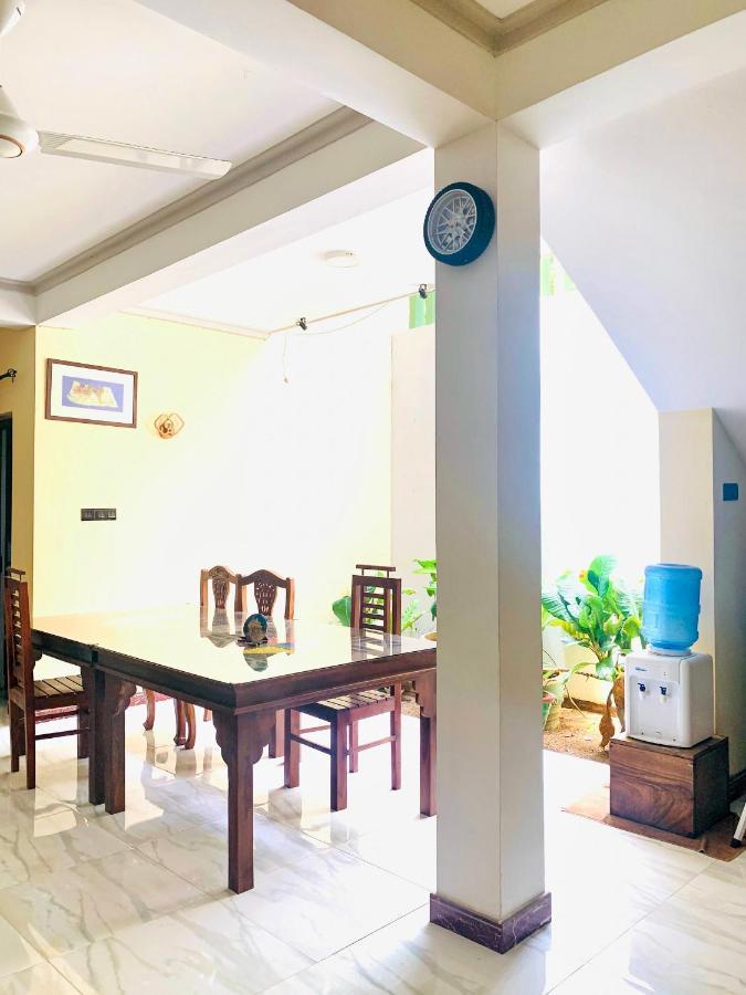 Marathona Tourist Resort - Anuradhapura Kültér fotó