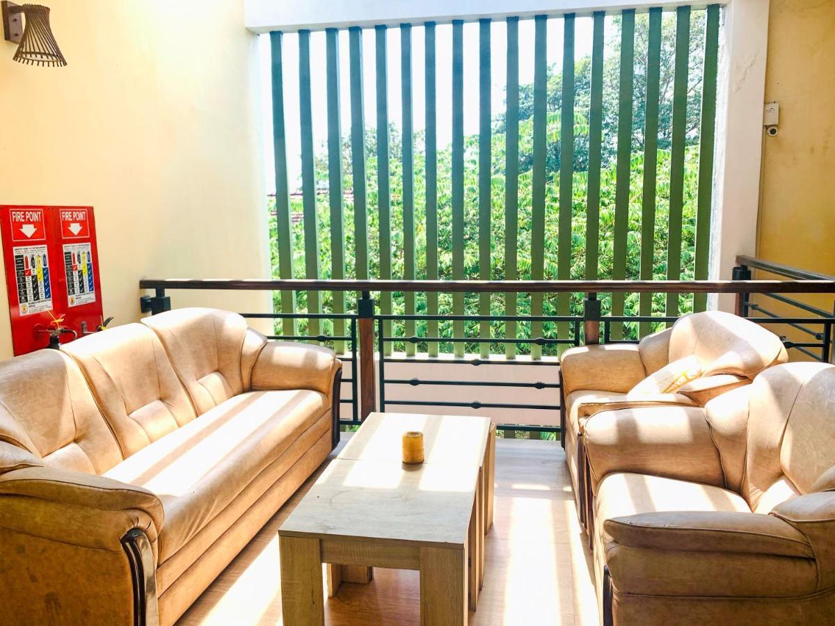 Marathona Tourist Resort - Anuradhapura Kültér fotó
