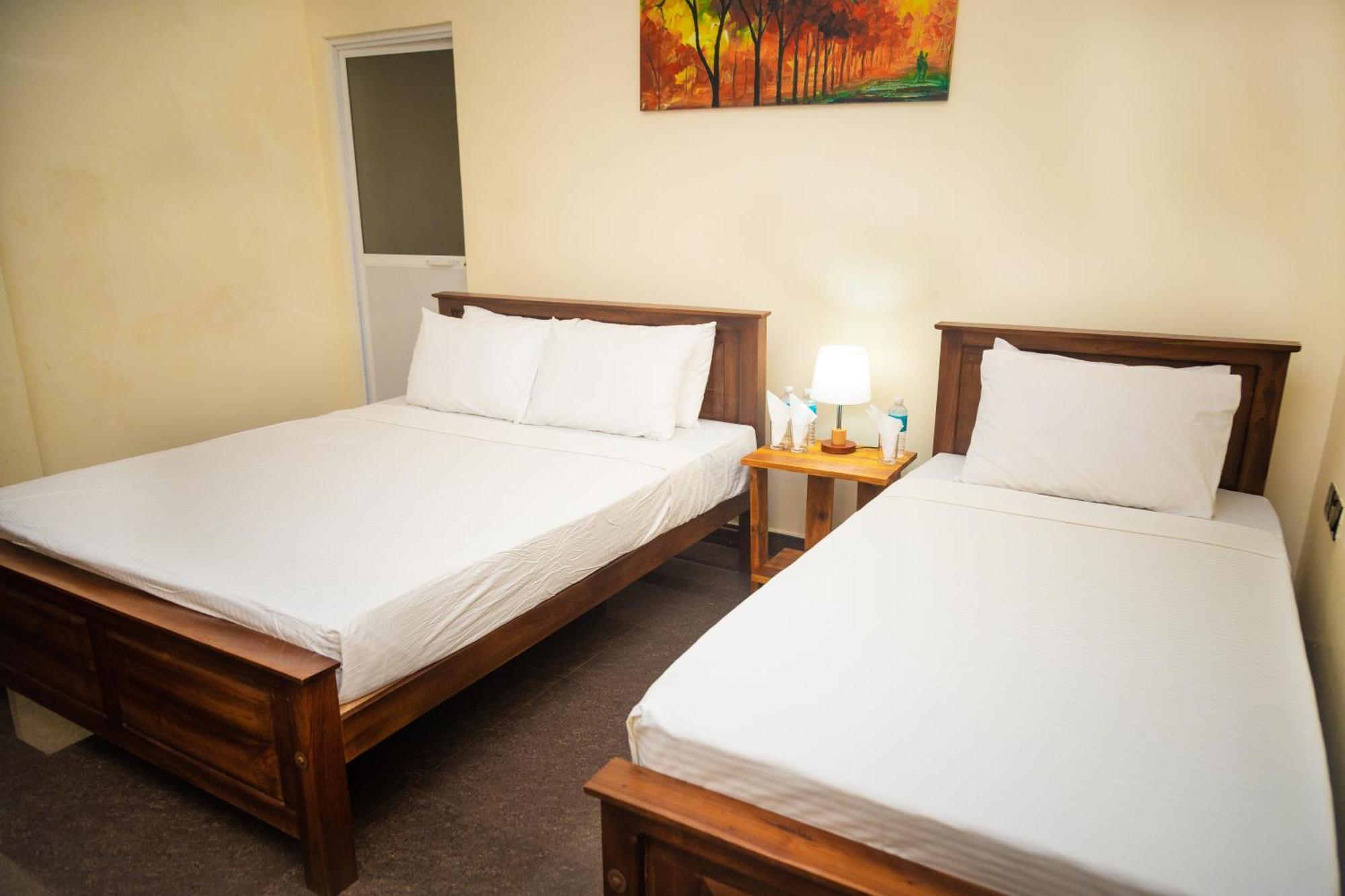 Marathona Tourist Resort - Anuradhapura Kültér fotó