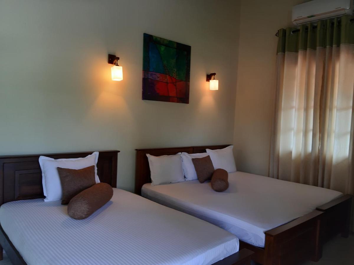 Marathona Tourist Resort - Anuradhapura Kültér fotó